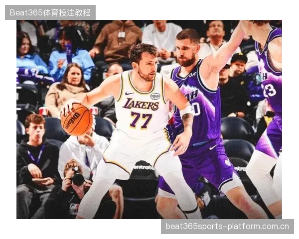 东契奇突破连续制造威胁，独行侠逐渐扩大分差